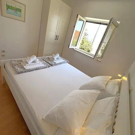 Vito Appartement *